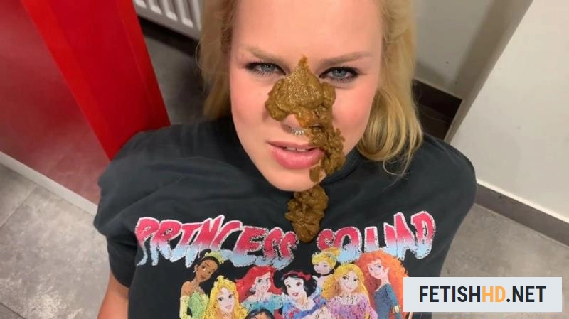 Devil Sophie - He shits me in the face Devil Sophie - Public brazen shit in the burger car in front of the burger shop! (Scat) [FullHD 1080p / 402 MB]