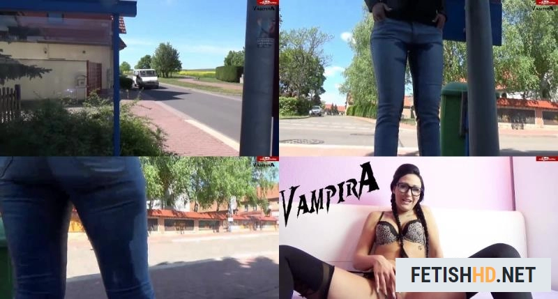 Mira-Grey - Verbotener Public Piss (Pissing) [HD / 49.14 MB]