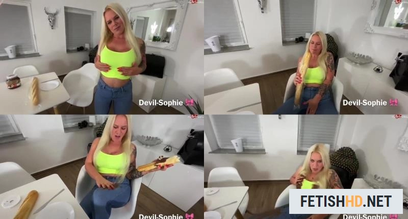 Devil Sophie - Smut mouse Sophie eingesaut and wetted with devil-sophie (Pissing) [HD 720p / 58.89 MB]