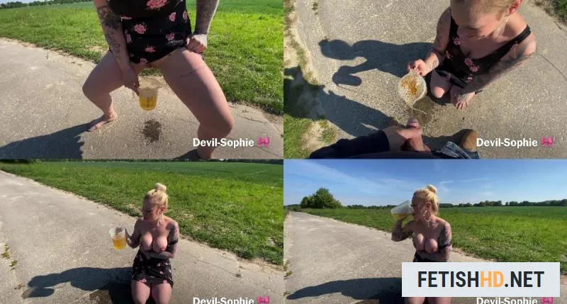 Devil Sophie - Yellow and horny The extreme piss cocktail! Can I get it all down (Pissing) [UHD / 1.24 GB]