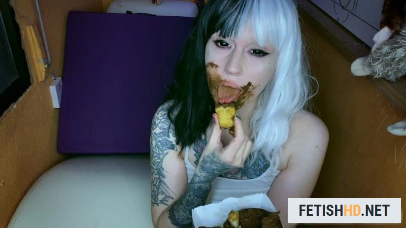 DirtyBetty - Eat plus Scat Weirdcore (Scat) [UltraHD 4K / 419 MB]