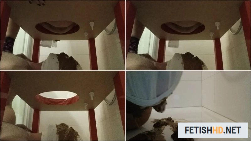 CruelLolaMelo - SLAVE WITH A HEAD INJURY EATS SHIT HIS MISTRESS (Scat) [FullHD 1080p / 966 MB]