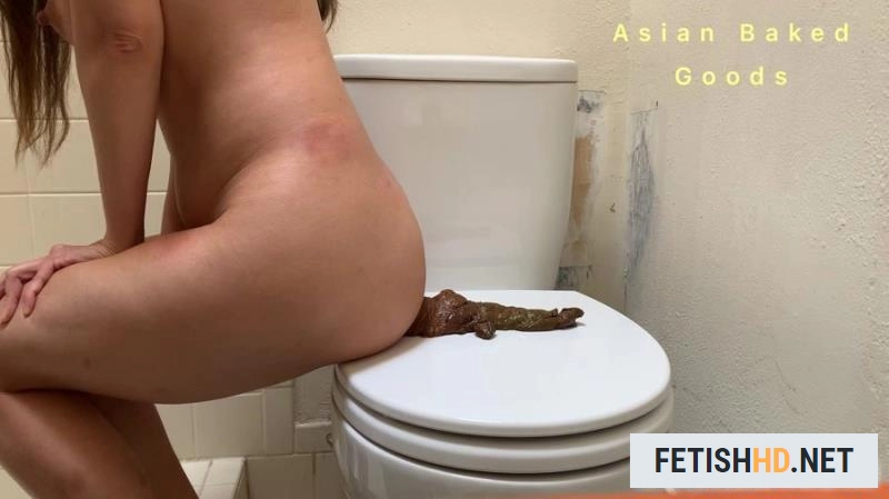 Marinayam19 - Shit side ways on the toilet seat (Scat) [FullHD 1080p / 422 MB]