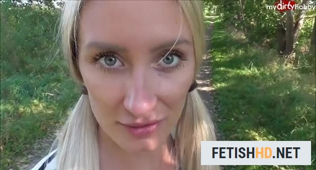 Perverse Almanac - Dorf-Flittchen! Bleibst DU deiner Alten TREU mit Emily92 (Pissing) [SD / 43.2 MB]