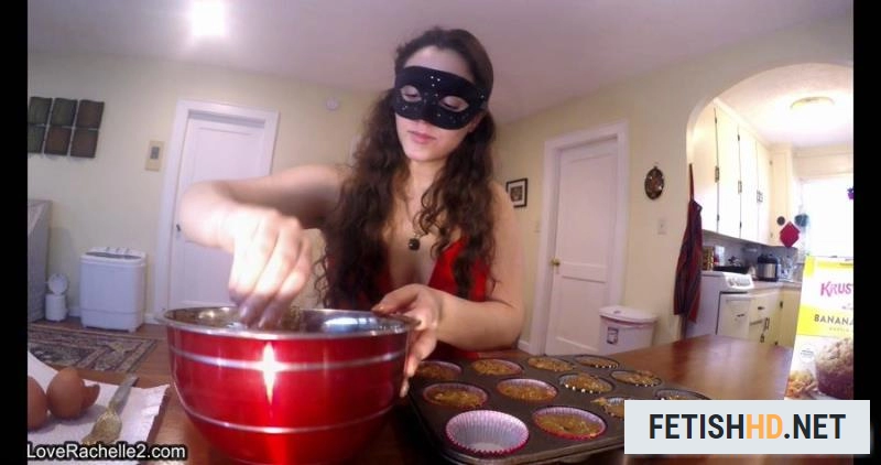 LoveRachelle2 - Slave Deserves A Treat! Baking Poop Muffins (Scat) [UltraHD 4K / 1.37 GB]