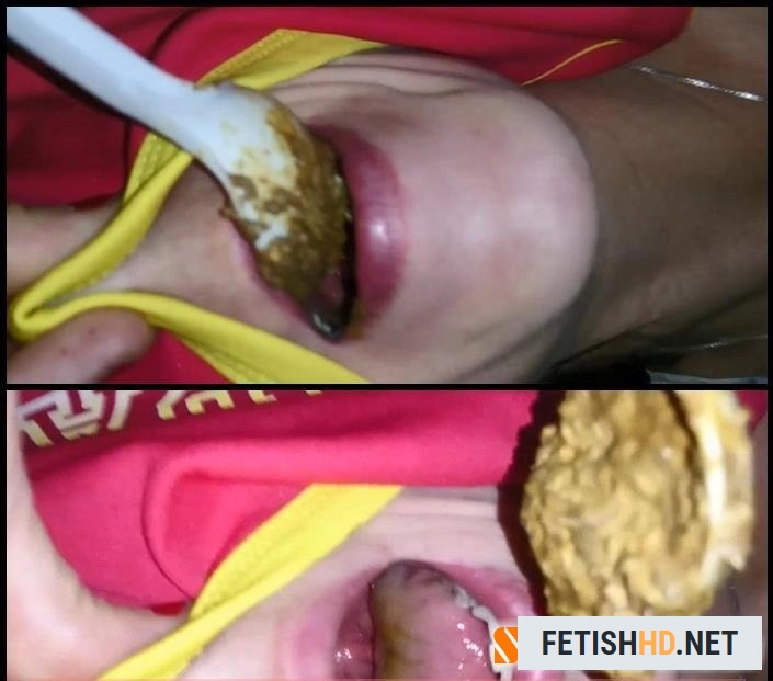 REAL SCAT SWALLOW GIRL - Incredible Scat Amateur Feeding A Lot Of SHIT (Scat) [FullHD 1080p / 910 MB]