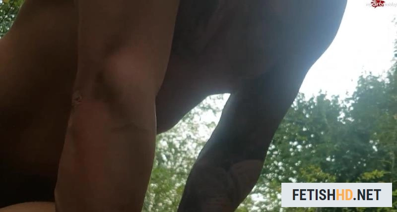 Perverse Almanac - Am See gefickt mit Spannern und dann SpermaWalk mit germandream2014 (Pissing) [HD 720p / 317.97 MB]