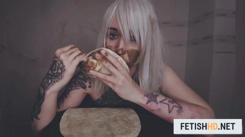 DirtyBetty - She wants to FEED me her SHITTY (Scat) [FullHD 1080p / 672 MB]