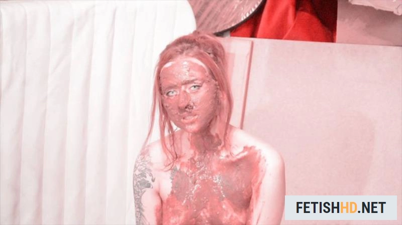 SweetBettyParlour - Extreme games with SweetBetty (Scat) [FullHD 1080p / 725 MB]