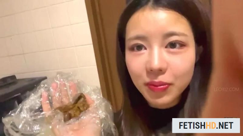 Japanese Girls - Girls Taking Poop Selfies with their Phones PART-5 (Scat) [FullHD 1080p / 1.78 GB]