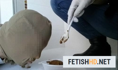 KassianeArquetti - Very hard Scat feeding Sehr harte KV Futterung (Scat) [FullHD 1080p / 322 MB]