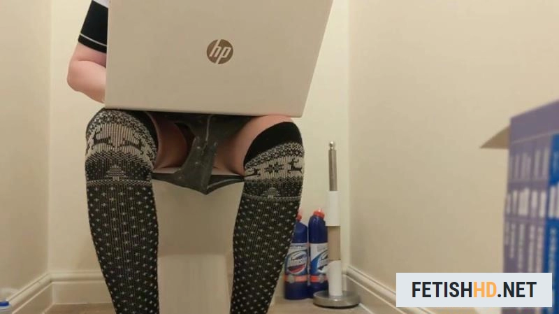 PooGirlSofia - Shitting whilst watching shitting sex porn Videos (Scat) [FullHD 1080p / 903 MB]
