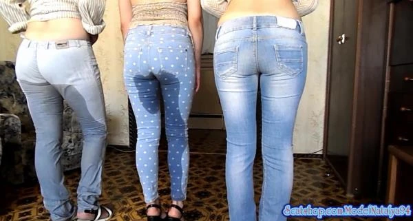 Dirty Women Show In Jeans (Scat) [FullHD 1080p / 1.13 GB]