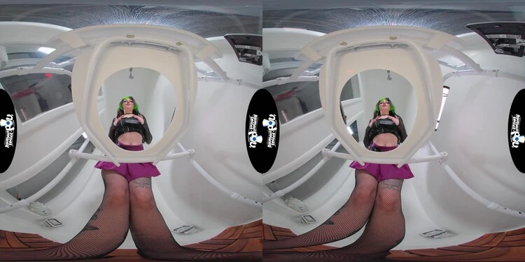 KittyCamTime - Goth Girl Kittycamtime Waters Her Toilet Goblin [2700p / 1.53 GB]