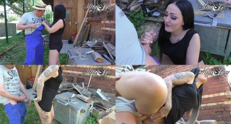 Mira-Grey - Public Brutal Ins Maul gespritzt - Spontan jetzt [Full HD / 173.53 MB]