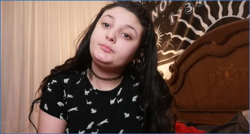 Badkitty España: Beautiful Girl Farting and Burping (Scat-Shop) - Fetish Porn Video on FetishHD