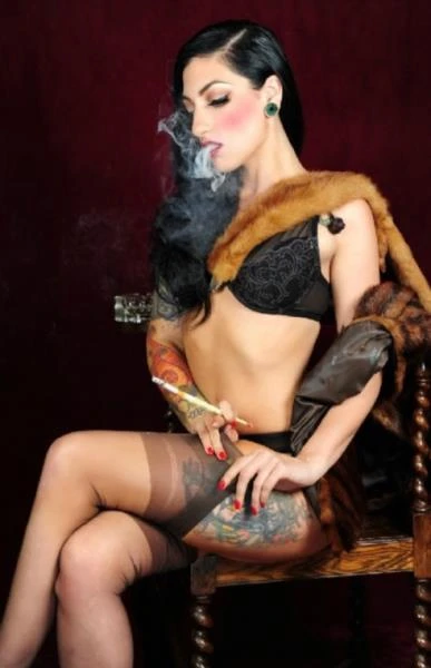 Cybill Troy [HD 720p / 1002.1 MB]