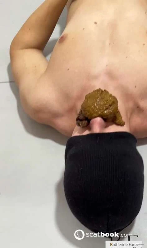 Pile of shit [HD 720p / 26.4 MB]