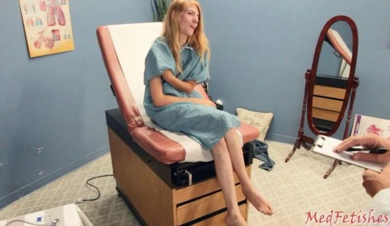 Glass Desk Productions - Carrie B doctor anal exam [4K UHD / 1.99 GB]