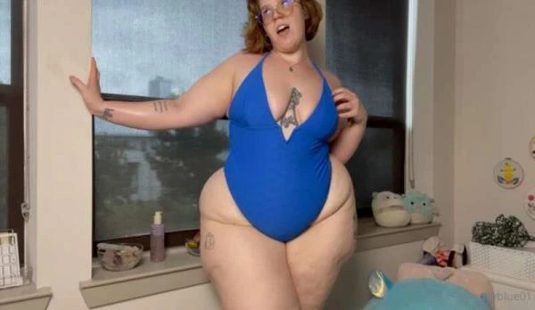 LaneyBlue01 - Blue Swimsuit [HD 720p / 575.9 MB]
