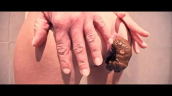 Shower Pooping (Scat) [HD 720p / 23.9 MB]
