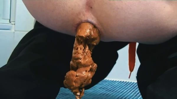 BIG Closeup Shit (Scat) [HD 720p / 10.2 MB]