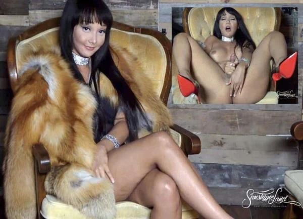 Sunshyne Monroe (Transsexual) [FullHD 1080p / 509.8 MB]