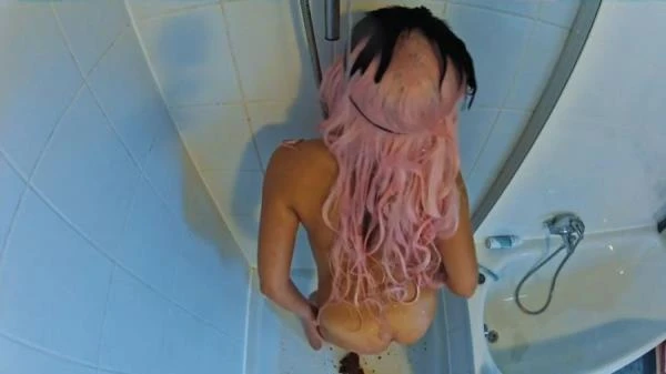 Shower Voyeur Shit (Scat) [HD 720p / 31.1 MB]