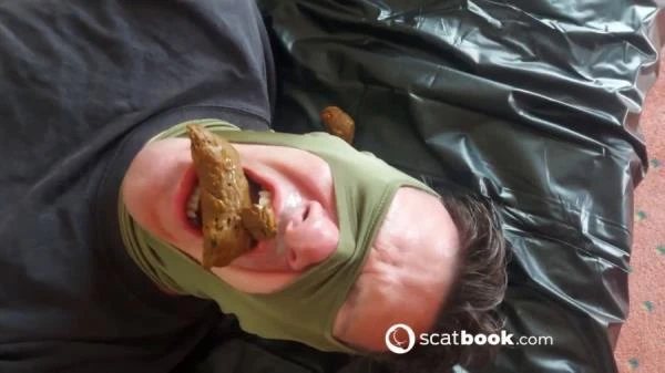 Scheiße schlucken statt Knast Teil 2 (Scat) [HD 720p / 135 MB]