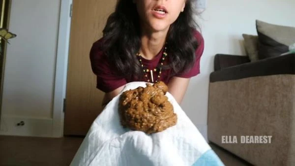 Latte Makes Me Poop (Scat) [HD 720p / 64.8 MB]