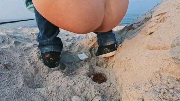Beach Shitting (Scat) [HD 720p / 16.9 MB]