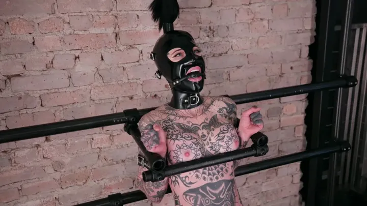 Awlivv: Locked & Loaded on ReflectiveDesire.com - Fetish Porn Video on FetishHD