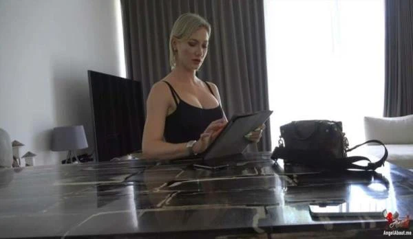 Angel The Dreamgirl - 767 Wet Deal with The Real Estate Agent [4K UHD / 2.3 GB]