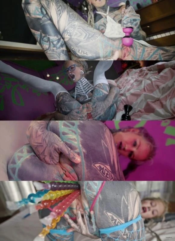 Anuskatzz - 4 video [FullHD 1080p / 3.13 GB]