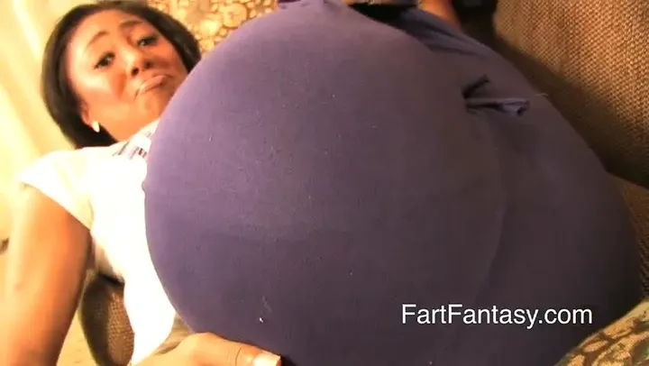 Evanni Solei Rips Thunderous Gas and Shows Off Her Big Curvy Ass - Fetish Porn Video on FetishHD